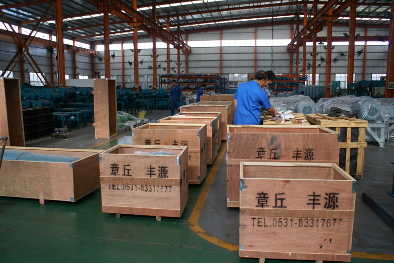 豐源機械三葉羅茨風(fēng)機準(zhǔn)備裝箱發(fā)貨