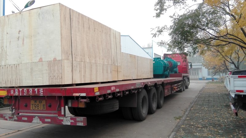 豐源機械三葉羅茨風(fēng)機準(zhǔn)備裝車發(fā)貨