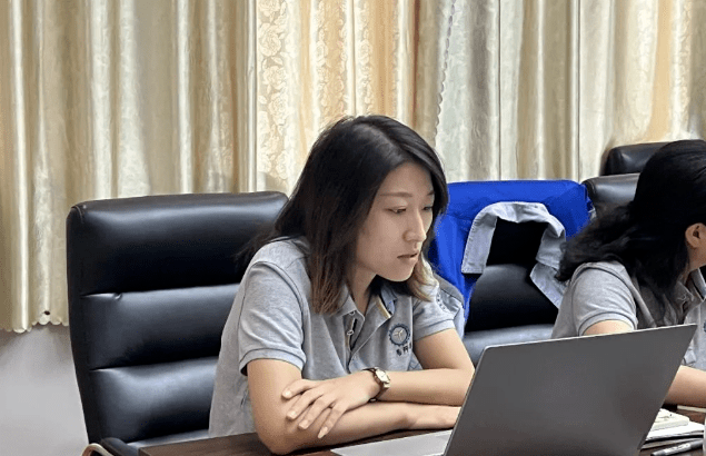 2023年10月6日，章丘豐源機械組織優(yōu)秀業(yè)務代表開展十一銷售座談會。本次會議與以往不同，更多的是分享，是學習。